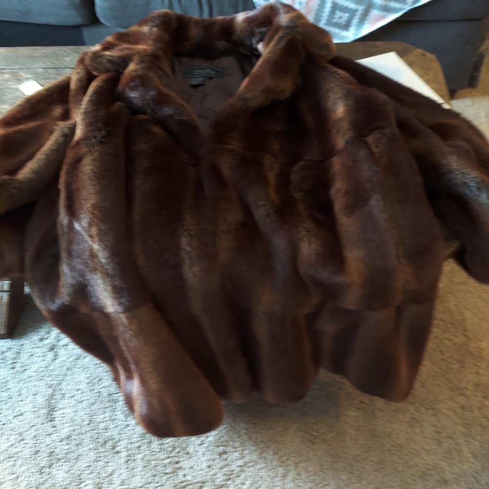 faux fur gorgeous Terry Lewis classic luxeries coat